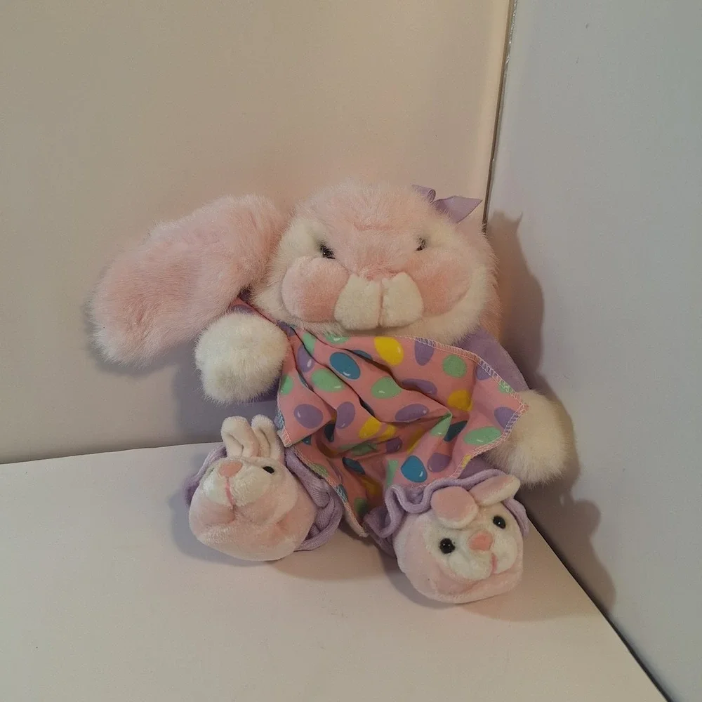 Commonwealth pink plush bunny rabbit slippers purple pjs‎ jellybean blanket